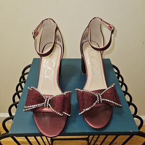 Women's Burgundy Heels With Bow